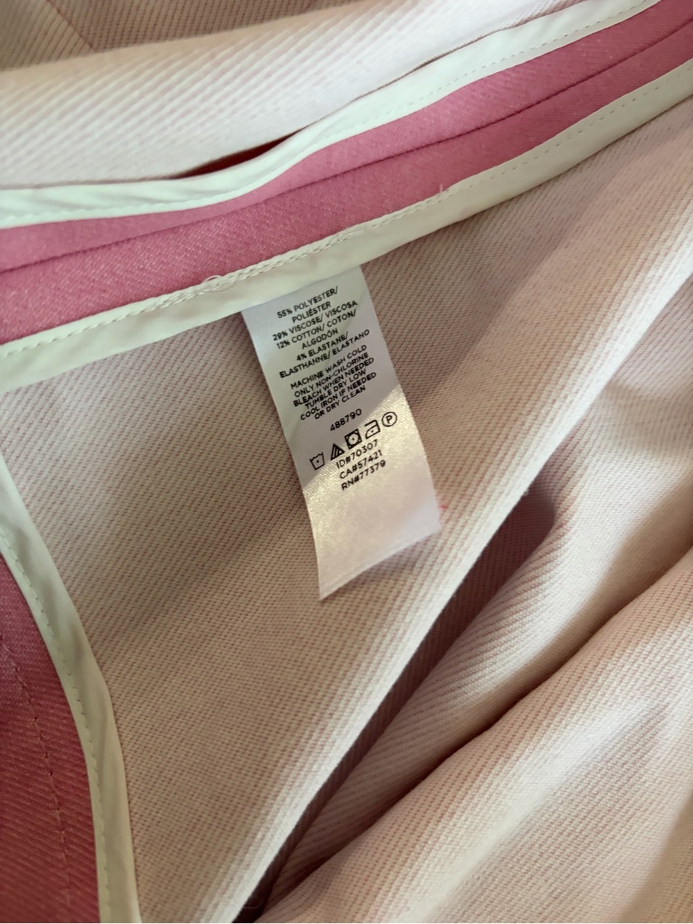 Ann Taylor Pink Cropped Double-Breasted Blazer Size 6 - Picture 2 of 10